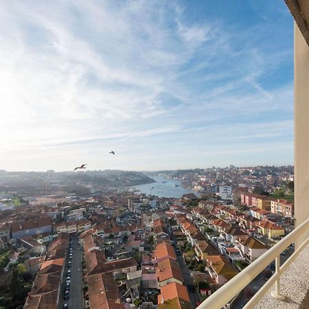 וילה נובה דה גאיה Lovelystay - 1Br Flat With Stunning Views Over Porto מראה חיצוני תמונה