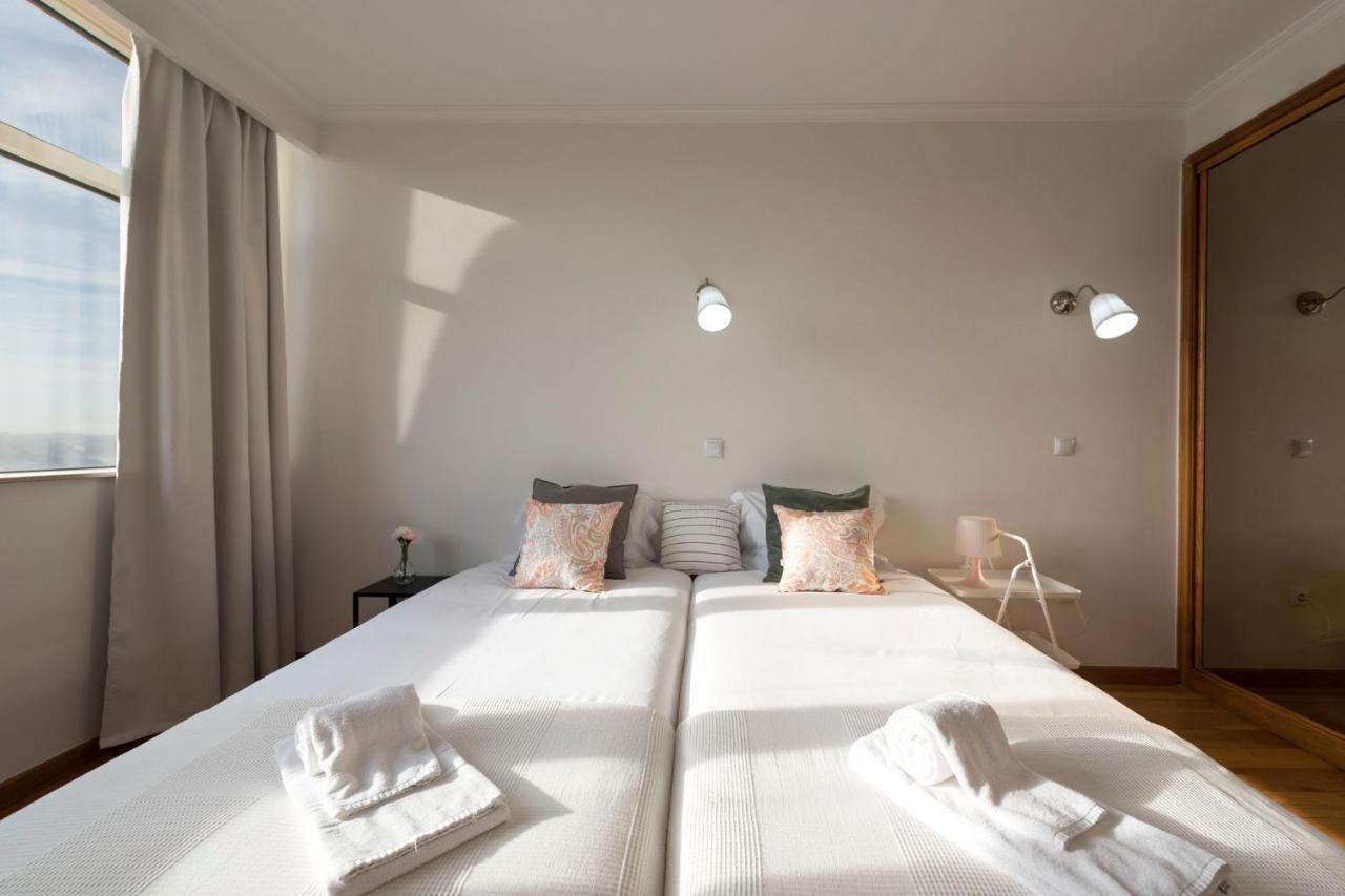 וילה נובה דה גאיה Lovelystay - 1Br Flat With Stunning Views Over Porto מראה חיצוני תמונה