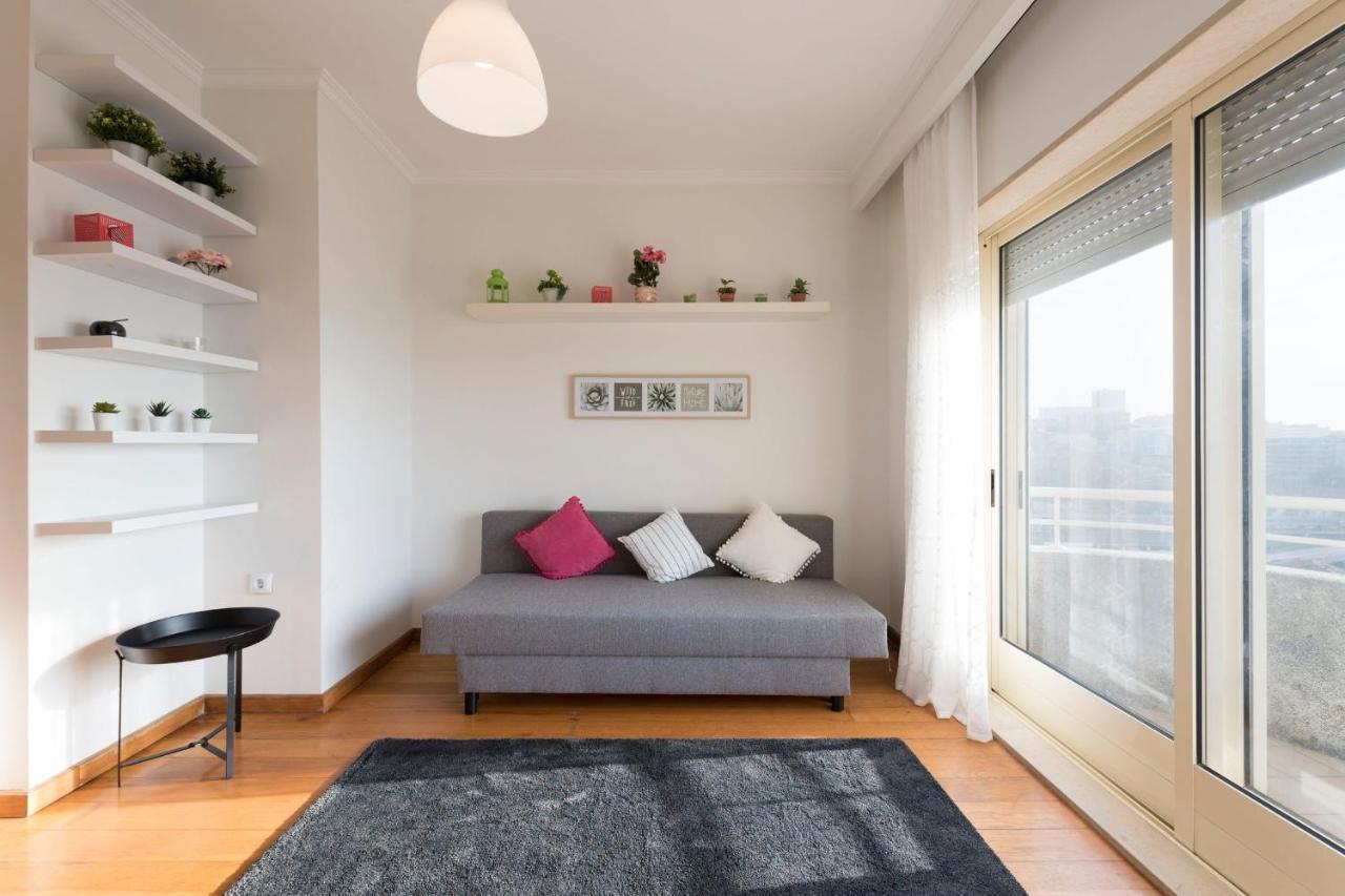 וילה נובה דה גאיה Lovelystay - 1Br Flat With Stunning Views Over Porto מראה חיצוני תמונה