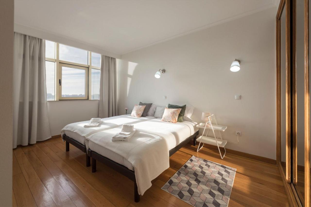 וילה נובה דה גאיה Lovelystay - 1Br Flat With Stunning Views Over Porto מראה חיצוני תמונה